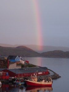 Qaqortoq i kvällsljus