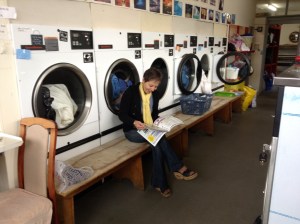 Charmig tvättinrättningsinnehavare med rötter i oceansegling!